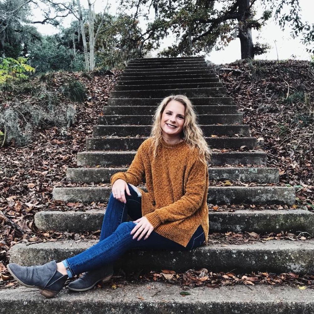 Meet your Posher, Sydni